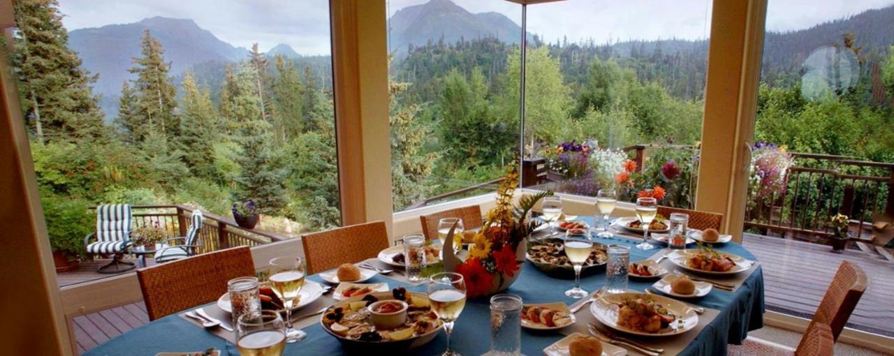 Stillpoint Lodge - All-Inclusive Halibut Cove Eksteriør bilde